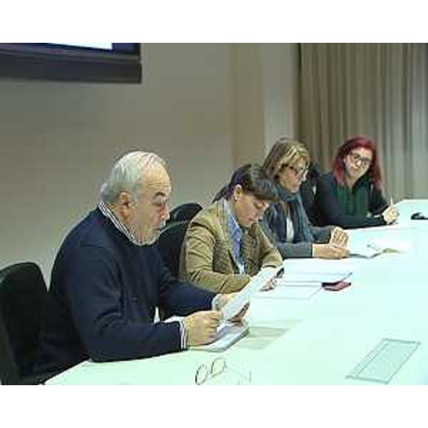 Franco Bagnarol (Portavoce Forum Terzo Settore), Debora Serracchiani (Presidente Friuli Venezia Giulia) e Maria Sandra Telesca (Assessore regionale Politiche sociali) - Udine 10/03/2014