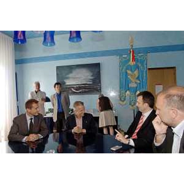 Riccardo Illy (Presidente FVG), Francesco Russo (Vicepresidente Consorzio AREA Science Park), Roberto Morelli (Presidente IST) e Roberto Cosolini (Assessore regionale Università Ricerca) sottoscrivono l'Accordo di programma per il trasferimento dell'International School of Trieste (IST) nel comprensorio di Basovizza di AREA Science Park. (Trieste 28/06/07)