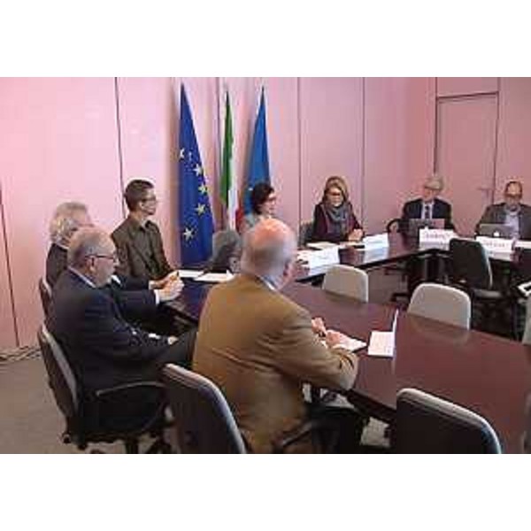 Gli assessori regionali Sara Vito (Ambiente) e Maria Sandra Telesca (Salute) nella conferenza stampa sull'impatto ambientale della Centrale elettrica A2A di Monfalcone e l'istituzione di un Osservatorio Ambiente e Salute regionale - Gorizia 18/03/2014