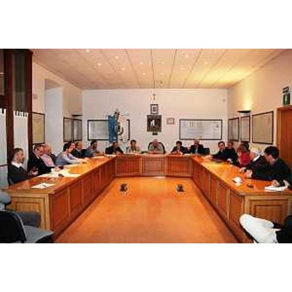 Incontro sui problemi di viabilità dei territori della Val Degano e della Val Pesarina, con Mariagrazia Santoro (Assessore regionale Infrastrutture e Mobilità) e Lino Not (Commissario Comunità Montana Carnia), in Municipio - Ovaro 20/03/2014