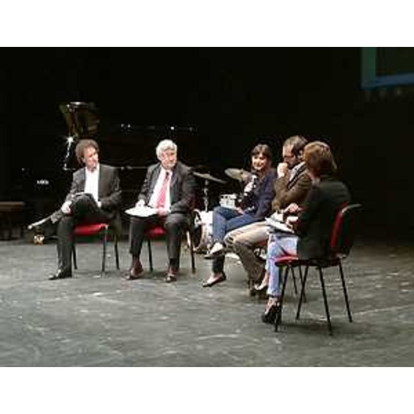 Debora Serracchiani (Presidente Friuli Venezia Giulia) interviene alla festa per i 15 anni dell'Inserto Scuola del Messaggero Veneto, al Teatro Nuovo - Udine 22/03/2014