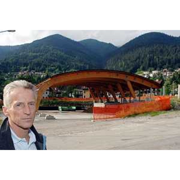 Riccardo Illy, Presidente Regione Friuli Venezia Giulia, visita il cantiere Promotur a Ravascletto (impianti di risalita comprensorio sciistico Zoncolan). (Ravascletto 02/07/07)