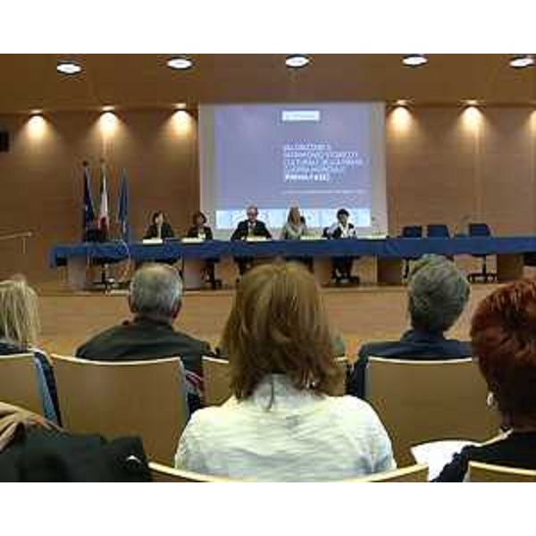 Gianni Torrenti (Assessore regionale Cultura) alla presentazione di tre Bandi per "Valorizzare il Patrimonio storico e culturale della Prima Guerra Mondiale (Prima fase)", nell'Auditorium della Regione Friuli Venezia Giulia - Udine 15/04/2014