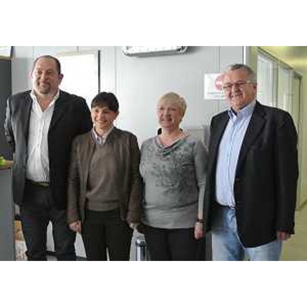 Paolo Della Morte (Direttore generale Enrico Ravanelli S.p.A.), Debora Serracchiani (Presidente Friuli Venezia Giulia), Tiziana Zuzzi e Sergio Madotto (Amministratore unico Enrico Ravanelli S.p.A.) - Venzone 22/04/2014