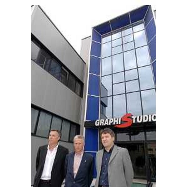 Riccardo Illy (Presidente Regione Friuli Venezia Giulia) ed Elvezio Toffolo (Sindaco Arba) alla GraphiStudio di Arba (PN). (Arba 09/07/07)