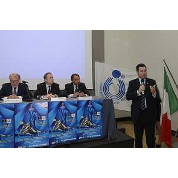 Franco Iacop (Presidente Consiglio regionale) interviene alla presentazione degli incontri di Campionato del Mondo di Pallavolo femminile prevsiti a Trieste tra settembre e ottobre prossimi - Trieste 07/05/2014
