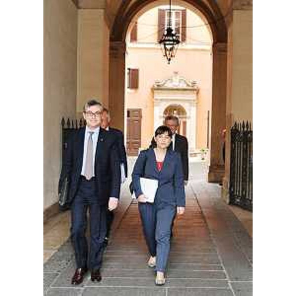 Francesco Peroni (Assessore regionale Finanze, Patrimonio, Coordinamento e Programmazione Politiche economiche e comunitarie) e Debora Serracchiani (Presidente Friuli Venezia Giulia) - Roma 07/05/2014