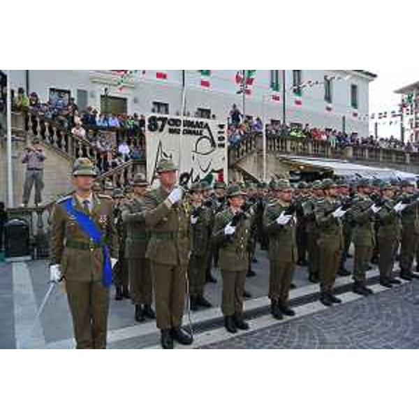 Cerimonia d'avvio dell'ottantasettesima Adunata nazionale degli Alpini in piazza XX Settembre - Pordenone 09/05/2014