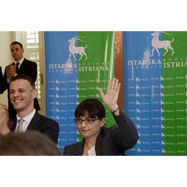 I presidenti Valter Flego (Regione Istriana) e Debora Serracchiani (Regione Friuli Venezia Giulia) alla terza assemblea del GECT-Gruppo Europeo di Cooperazione Territoriale "Euregio Senza Confini-Euregio ohne Grenzen" - Parenzo (HR) 09/05/2014