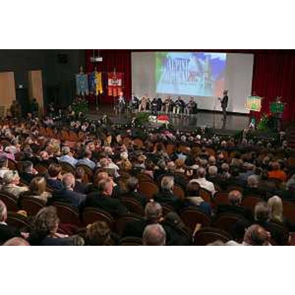 Ottantasettesima Adunata nazionale degli Alpini. Incontro tra Penne Nere, città e istituzioni all'Auditorium Concordia - Pordenone 10/05/2014