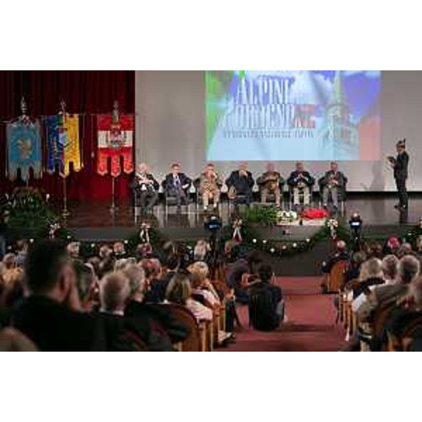 Ottantasettesima Adunata nazionale degli Alpini. Incontro tra Penne Nere, città e istituzioni all'Auditorium Concordia - Pordenone 10/05/2014