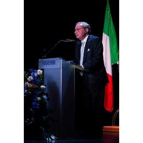 Giuseppe Bono (Amministratore delegato Fincantieri S.p.A.) interviene alla cerimonia di consegna della nave da crociera Regal Princess, al Cantiere navale - Monfalcone 11/05/2014