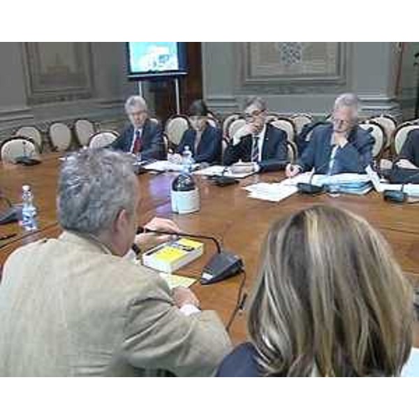 Tavolo sui rapporti finanziari tra Stato e Regione, con Debora Serracchiani (Presidente Regione Friuli Venezia Giulia) e Gianclaudio Bressa (Sottosegretario di Stato Dipartimento Affari regionali e Autonomie), al Ministero per gli Affari regionali - Roma 13/05/2014