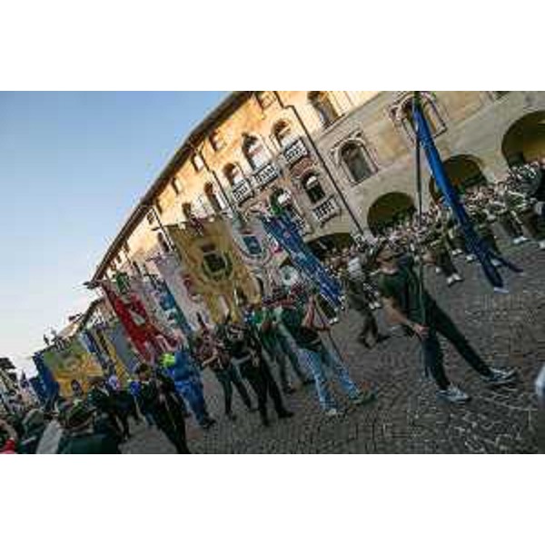Corteo conclusivo della prima giornata dell'ottantasettesima Adunata nazionale degli Alpini - Pordenone 09/05/2014