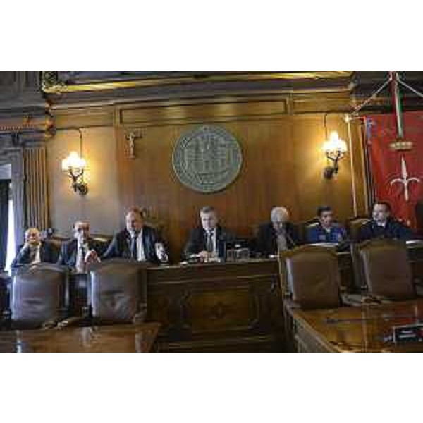 I.Dolenc (Vicepresidente Provincia Trieste), G.Torrenti (Assessore regionale Sport), R.Cosolini (Sindaco Trieste), E.Kraus (Assessore comunale Attività economiche), E.Cainero (Presidente Comitato "Trieste città di Tappa") e J.Slangen (Comandante PAN Frecce Tricolori) alla presentazione degli eventi previsti per l'arrivo a Trieste (1° giugno) della XXI Tappa del 97° Giro d'Italia - Trieste 15/05/2014