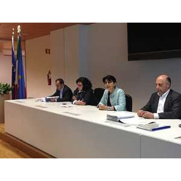 Mariagrazia Santoro (Assessore regionale Infrastrutture e Mobilità) incontra i rappresentanti delle sigle sindacali del trasporto ferroviario per informare della prossima pubblicazione del Bando per l'affidamento del servizio di trasporto ferroviario regionale - Udine 16/05/2014