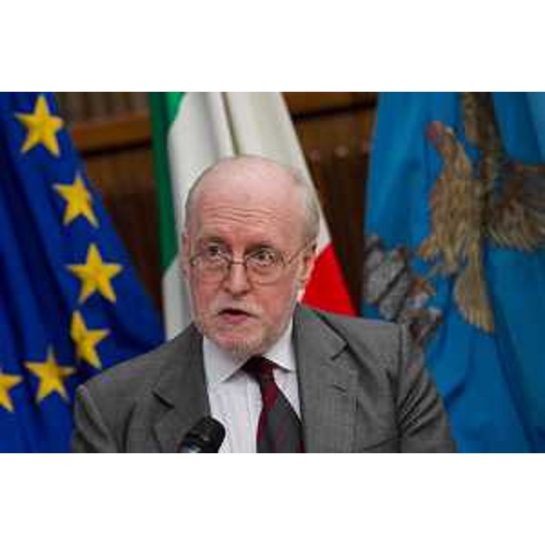 Gaetano Silvestri (Presidente Corte Costituzionale) interviene alla cerimonia del cinquantesimo anniversario della prima seduta dell'Assemblea regionale del Friuli Venezia Giulia - Trieste 26/05/2014