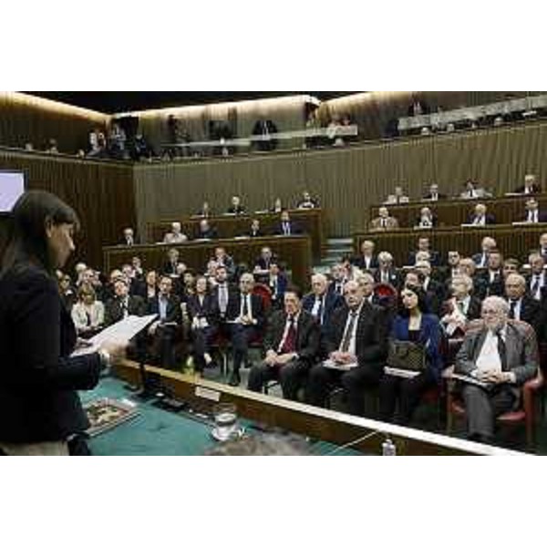 Debora Serracchiani (Presidente Regione autonoma Friuli Venezia Giulia) interviene alla cerimonia del cinquantesimo anniversario della prima seduta dell'Assemblea regionale del Friuli Venezia Giulia - Trieste 26/05/2014