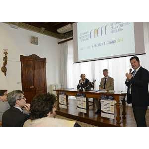 Gianni Torrenti (Assessore regionale Cultura), Federico Vicario (Presidente SFF-Società Filologica Friulana) e Franco Iacop (Presidente Consiglio regionale FVG) alla presentazione della "Settimana della Cultura Friulana" - Udine 28/05/2014