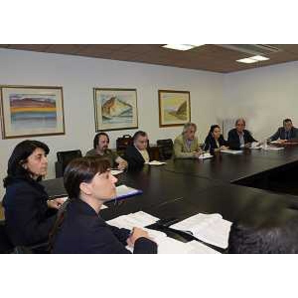 Mariagrazia Santoro (Assessore regionale Infrastrutture) e Debora Serracchiani (Presidente Friuli Venezia Giulia) all'incontro con i rappresentanti delle sigle sindacali del trasporto ferroviario - Udine 28/05/2014