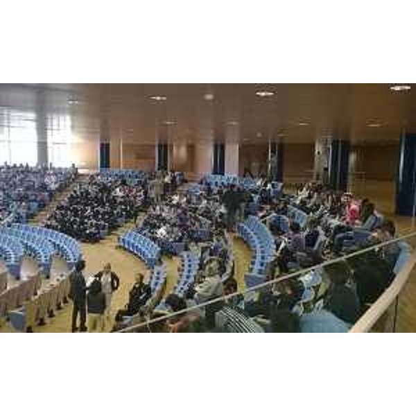 Auditorium della Regione Friuli Venezia Giulia durante le premiazioni del concorso "La scuola promuove la legalità fiscale" - Udine 29/05/2014