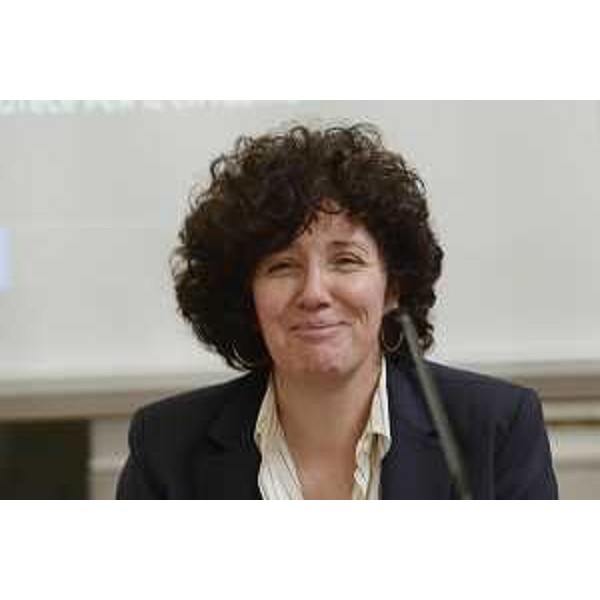 Loredana Panariti (Assessore Lavoro, Formazione, Istruzione, Pari Opportunità, Politiche giovanili e Ricerca) durante la conferenza stampa su "Un anno di attività" della Giunta regionale del FVG a presidenza Serracchiani - Trieste 30/05/2014