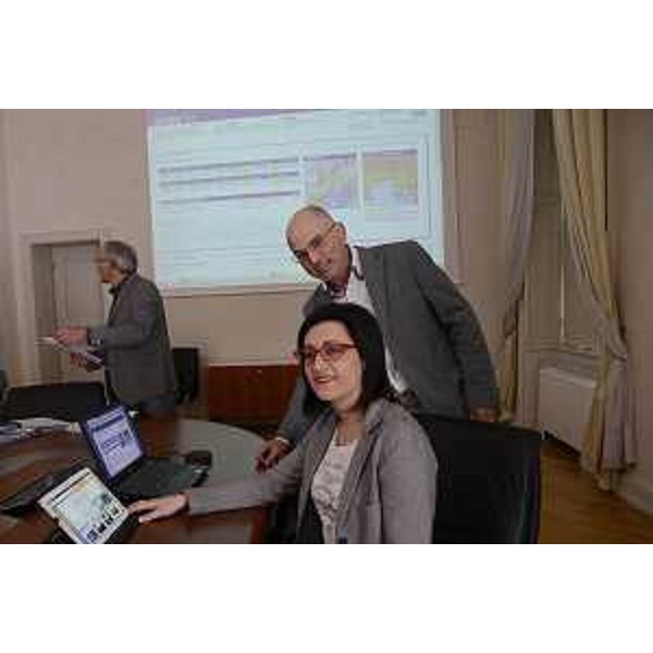 Sara Vito (Assessore regionale Ambiente) e Stefano Micheletti (Direttore OSMER ARPA FVG) alla presentazione del nuovo portale Meteo FVG a cura di OSMER-Osservatorio Meteorologico Regionale dell'ARPA-Agenzia Regionale per la Protezione dell'Ambiente del FVG - Trieste 03/06/2014