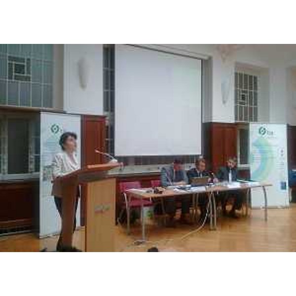 Mariagrazia Santoro (Assessore regionale Infrastrutture) interviene al convegno "TIP/La piattaforma logistica del Nord Adriatico - Il rilancio dell'area transfrontaliera di Gorizia Vrtojba" - Lubiana 05/06/2014