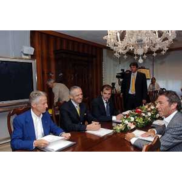 Riccardo Illy (Presidente Regione Friuli Venezia Giulia) con Joerg Haider (Governatore Carinzia) e Gianpietro Benedetti (Presidente e Amministratore delegato Danieli) in visita al gruppo siderurgico Danieli. (Buttrio 18/07/07)