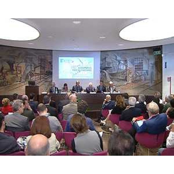 I presidenti Debora Serracchiani (Regione Friuli Venezia Giulia) e Giovanni Da Pozzo (Unioncamere FVG) alla dodicesima "Giornata dell'economia", in Sala Valduga della Camera di Commercio - Udine 06/06/2014