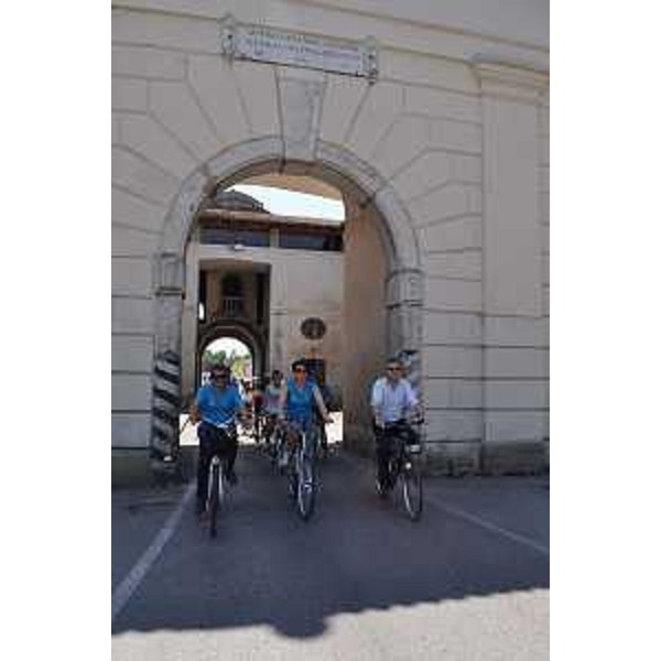 Mariagrazia Santoro (Assessore regionale Infrastrutture e Mobilità) all'arrivo della pedalata Grado-Palmanova organizzata per festeggiare la conclusione del Progetto europeo CAAR-Ciclovia Alpe Adria Radweg - Palmanova 08/06/2014