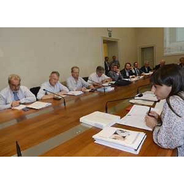 Debora Serracchiani (Presidente Friuli Venezia Giulia) con le parti sociali su "Rilancimpresa", il Piano di sviluppo del settore industriale in Friuli Venezia Giulia - Trieste 09/06/2014