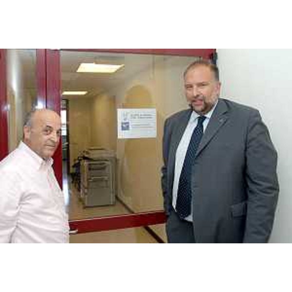 Domenico Tranquilli (Direttore Agenzia regionale Lavoro) con Roberto Cosolini (Assessore regionale Lavoro, Formazione, Università e Ricerca) all'inaugurazione della nuova sede dell'Agenzia regionale del Lavoro, in via San Francesco 37 a Trieste. (Trieste 19/07/07)
