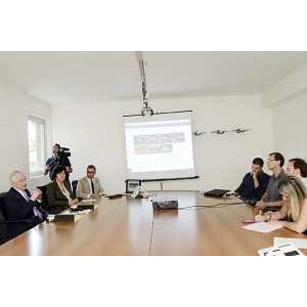 Loredana Panariti (Assessore regionale Formazione e Istruzione), Claudio Kovatsch (Direttore ARDiSS) alla presentazione del portale dell'ARDiSS-Agenzia Regionale per il Diritto agli Studi Superiori - Trieste 19/06/2014
