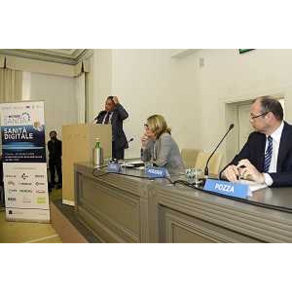 Maria Sandra Telesca (Assessore regionale Salute) e Lorenzo Pozza (Presidente Consiglio d'Amministrazione Insiel S.p.A.) al convegno Sanità Digitale - Trieste 20/06/2014