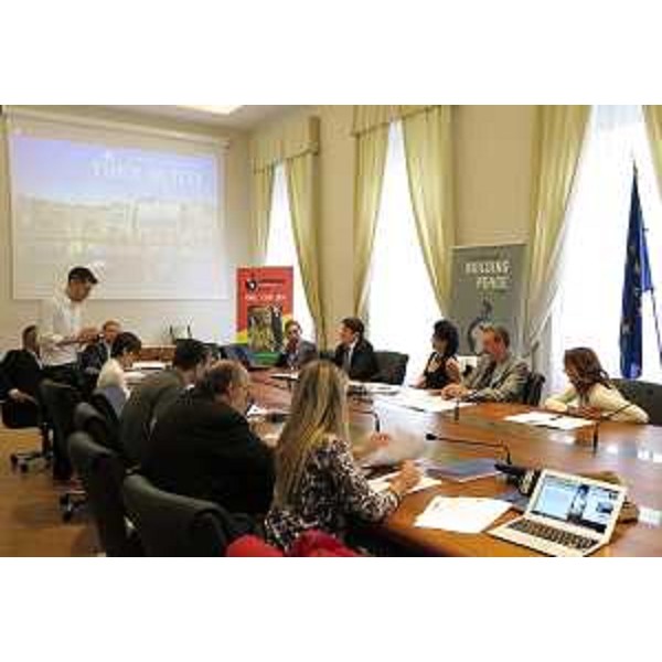 Dario Roustayan (Amministratore delegato Pilosio S.p.A.), Siba Shakib (Regista e scrittrice iraniana) e Sergio Bolzonello (Vicepresidente Regione FVG) in conferenza stampa di presentazione del quarto Pilosio Building Peace Award, nella sede della Regione Friuli Venezia Giulia - Trieste 25/06/2014