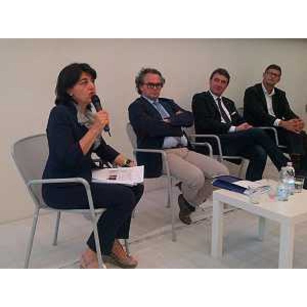 Mariagrazia Santoro (Assessore regionale Lavori pubblici) alla presentazione dell'edizione 2014 del "Borsino" Osservatorio Immobiliare FVG, a cura di FIAIP-Federazione Italiana Agenti Immobiliari Professionali, nella Sala Conferenze della Centrale Idrodinamica del Porto Vecchio - Trieste 27/06/2014