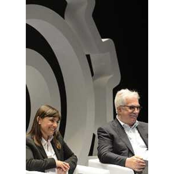 Debora Serracchiani (Presidente Regione Friuli Venezia Giulia) e Raffaele Bonanni (Segretario generale CISL) all'Assemblea generale delle aziende associate a Confindustria Udine - Udine 30/06/2014