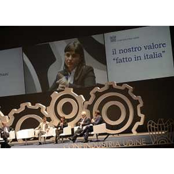 Debora Serracchiani (Presidente Regione Friuli Venezia Giulia) interviene all'Assemblea generale delle aziende associate a Confindustria Udine - Udine 30/06/2014