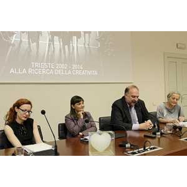 Barbara Franchin (Direttrice ITS), Debora Serracchiani (Presidente Regione Friuli Venezia Giulia), Roberto Cosolini (Sindaco Trieste) e Maria Teresa Bassa Poropat (Presidente Provincia Trieste) alla presentazione dell'edizione 2014 di ITS-International Talent Support - Trieste 04/07/2014