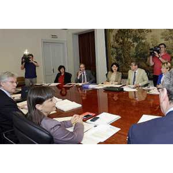 Debora Serracchiani (Presidente Regione Friuli Venezia Giulia) presiede la riunione della Giunta regionale del FVG - Trieste 04/07/2014