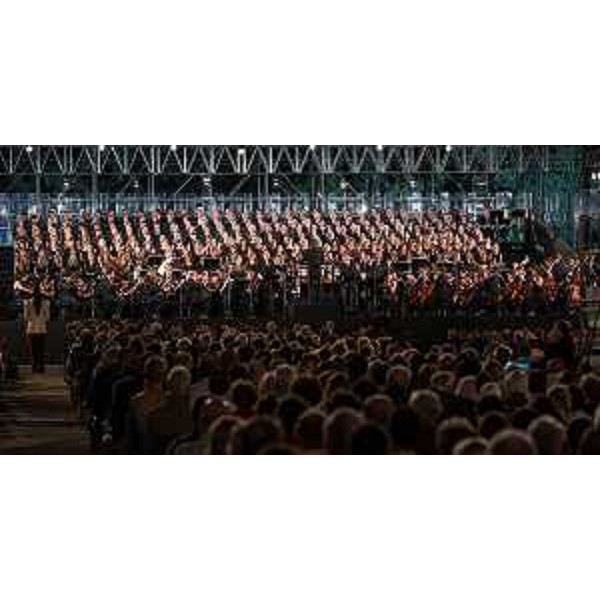 Orchestra e coro diretti dal maestro Riccardo Muti nella "Messa di Requiem" di Giuseppe Verdi, Concerto in onore dei Caduti di tutte le guerre - Sacrario Militare di Redipuglia (GO) 06/07/2014