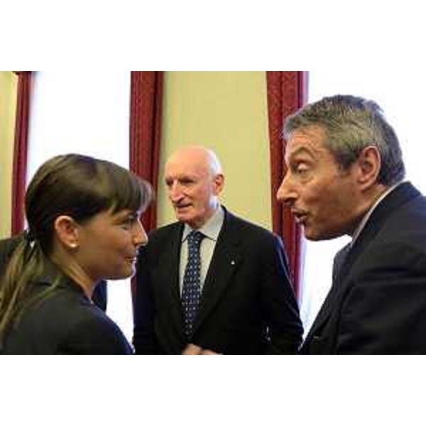 Debora Serracchiani (Presidente Regione Friuli Venezia Giulia), Carlo Chiappinelli (presidente Sezione regionale di controllo Corte dei Conti) e Raffaele Squitieri (presidente Corte dei Conti) – Trieste 15/07/2014