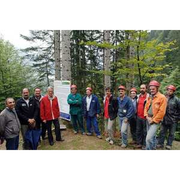 Riccardo Illy (Presidente Regione Friuli Venezia Giulia) ed Enzo Marsilio (Assessore regionale Montagna) visitano il territorio montano della Carnia. (Ovaro 23/08/07)