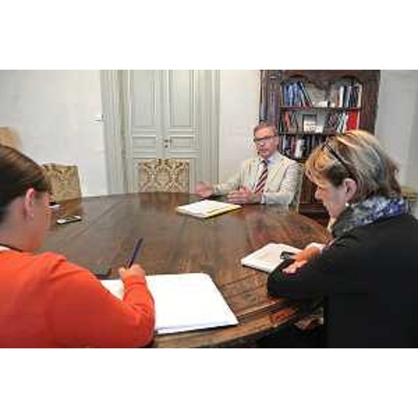Roberto Ceraolo (Sindaco Sacile) ricevuto da Debora Serracchiani (Presidente Regione Friuli Venezia Giulia) e Maria Sandra Telesca (Assessore regionale Salute) nella sede della Regione - Trieste 29/07/2014