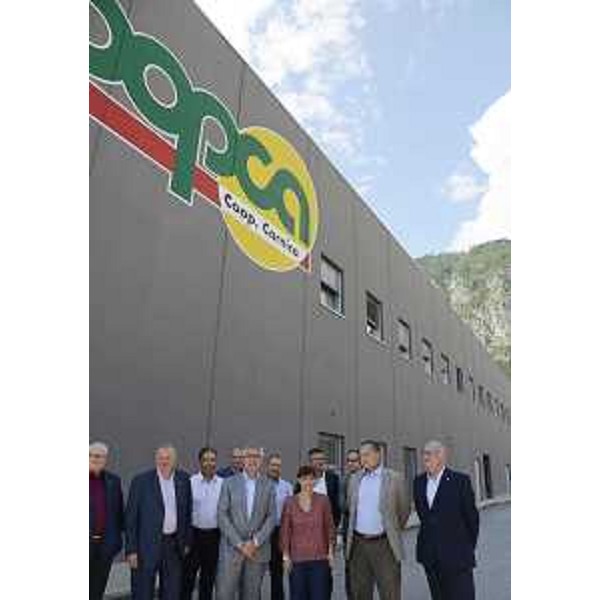 Debora Serracchiani (Presidente Regione Friuli Venezia Giulia) in visita alla COOPCA Società Cooperativa Carnica di Consumo - Amaro 04/08/2014