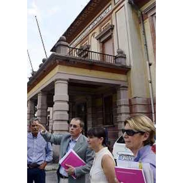 Gianni Cortiula (Direttore ASS 2 "Isontina"), Debora Serracchiani (Presidente Regione Friuli Venezia Giulia) e Maria Sandra Telesca (Assessore regionale Salute, Integrazione socio-sanitaria, Politiche sociali e Famiglia) durante la visita al Parco Basaglia – Gorizia 11/08/2014