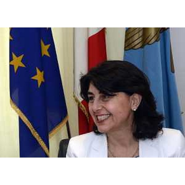 Mariagrazia Santoro (Assessore regionale Infrastrutture e Mobilità) al Tavolo per l'Accordo di Programma sul Polo intermodale dell'Aeroporto FVG di Ronchi dei Legionari - Trieste 11/08/2014
