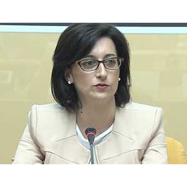 Sara Vito (Assessore regionale Ambiente ed Energia) alla presentazione dello studio "Biomonitoraggio di elementi in traccia tramite licheni nel territorio di Monfalcone e comuni limitrofi", nella Sala consiliare del Municipio - Monfalcone 01/09/2014