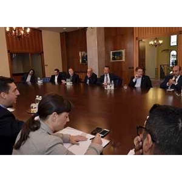 Debora Serracchiani (Presidente Regione Friuli Venezia Giulia) con amministratori locali all'incontro sullo sviluppo dell'Isontino, nella sede della Camera di Commercio - Gorizia 02/09/2014